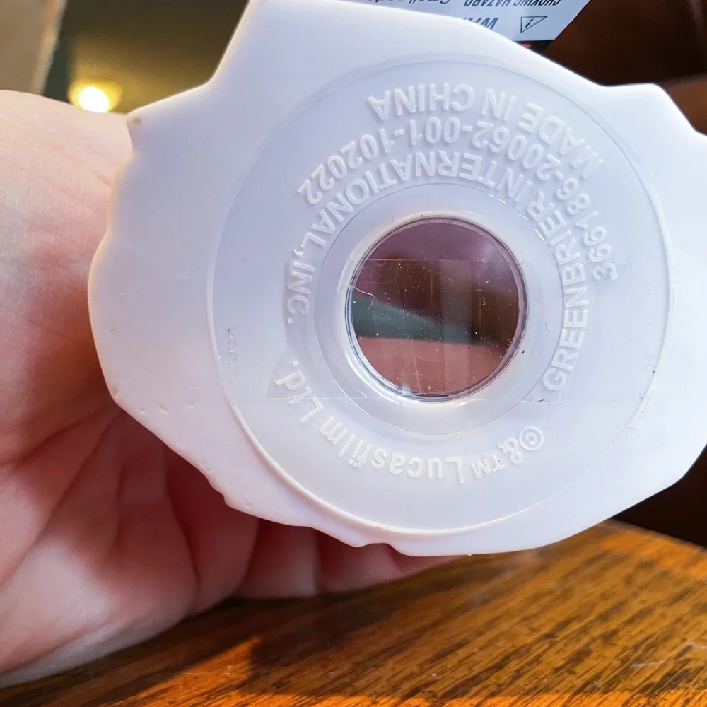 Star Wars Design a Vinyl Grogu/Baby Yoda - Figurine with Three Markers - NWT - Picture 7 of 11